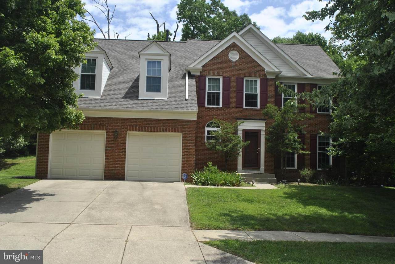 6305 Wood Pointe Drive - Photo 1