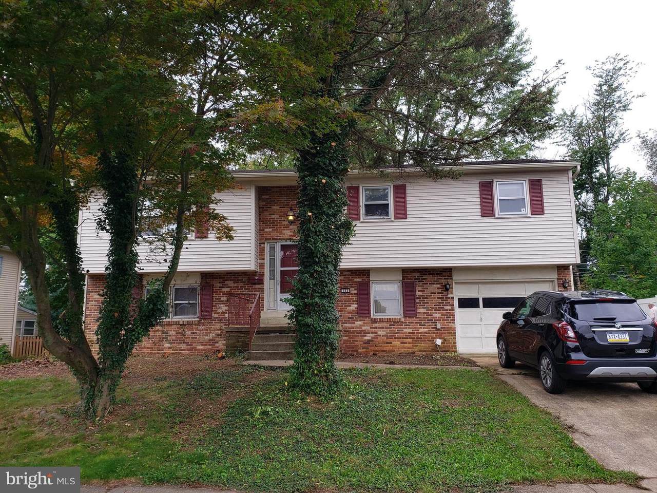 152 Lancaster Boulevard - Photo 1