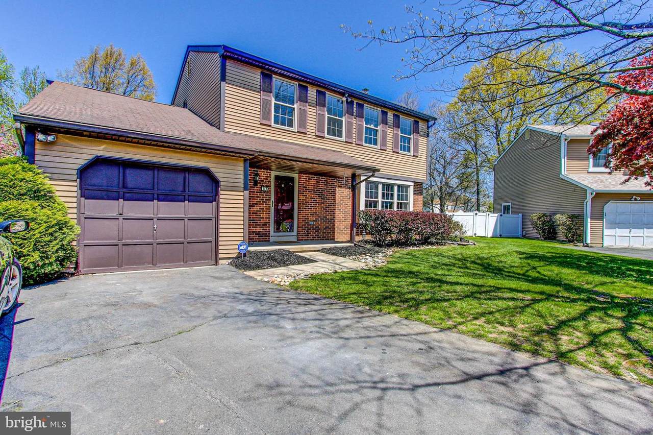 18 Woodbridge Circle - Photo 1