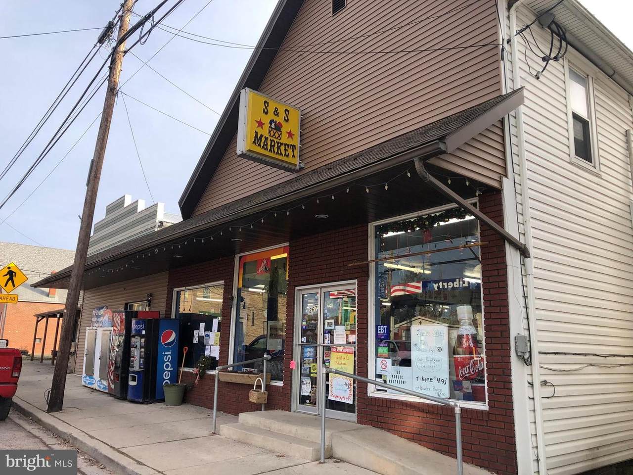 267 Maple Street - Photo 1