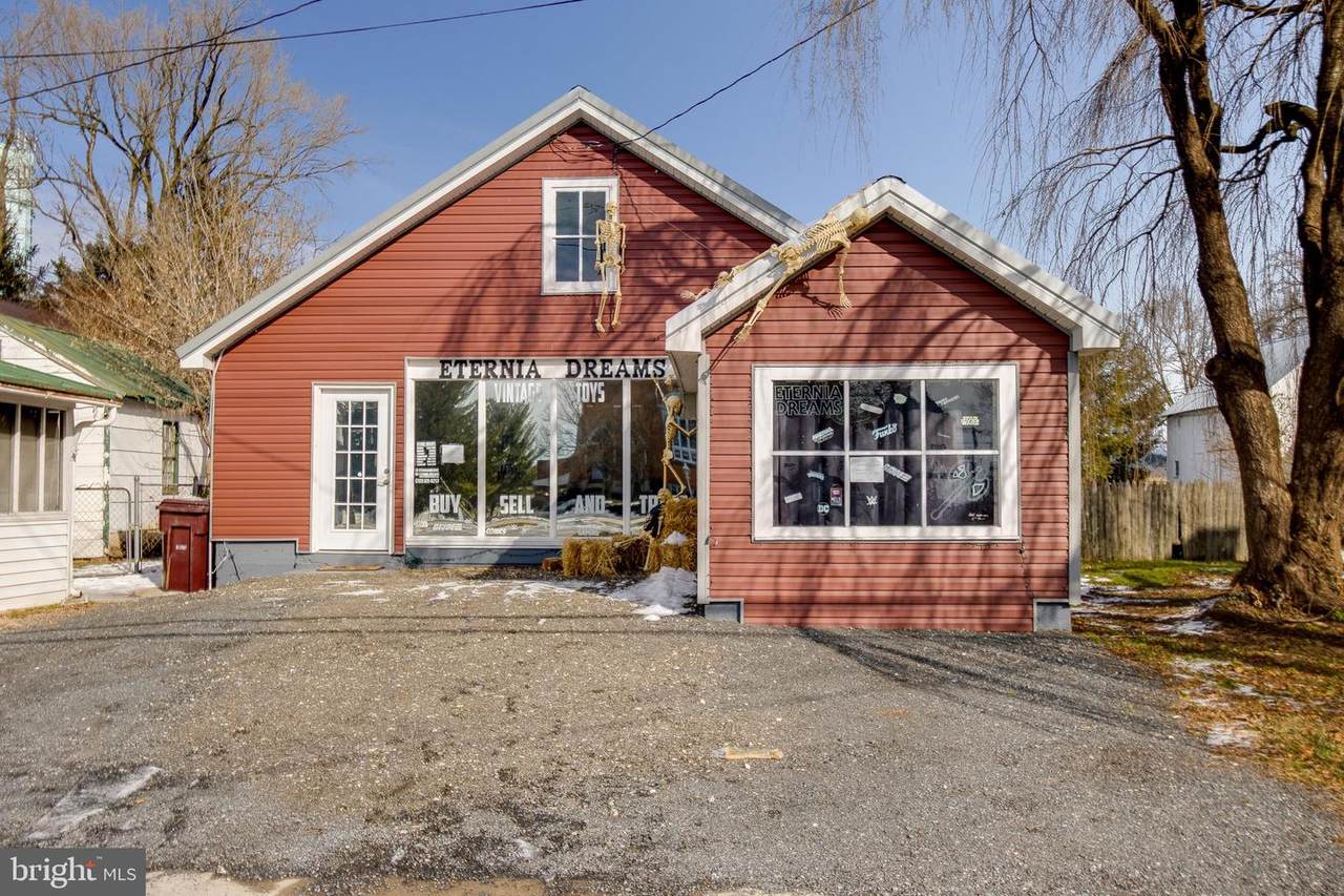 54 Baltimore Street - Photo 1