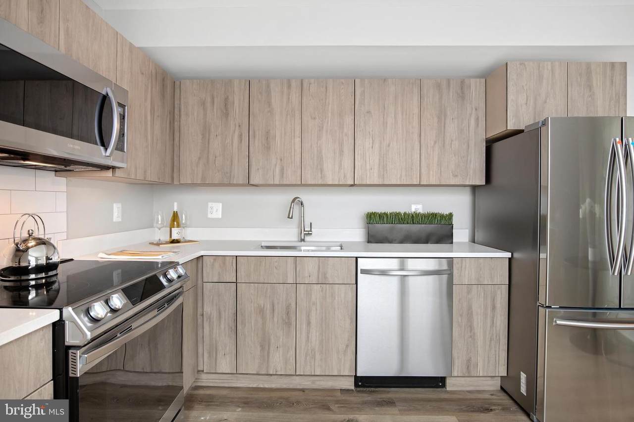 624 Girard Street - Photo 1