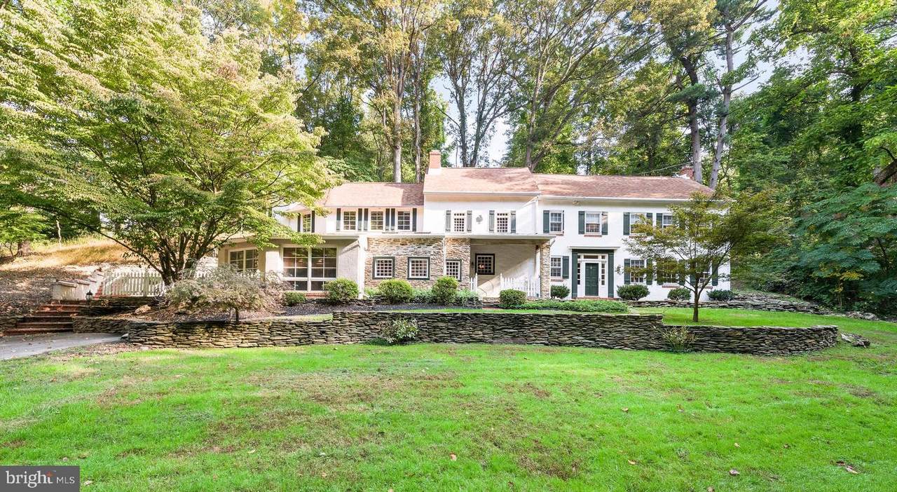 432 Gypsy Lane - Photo 1