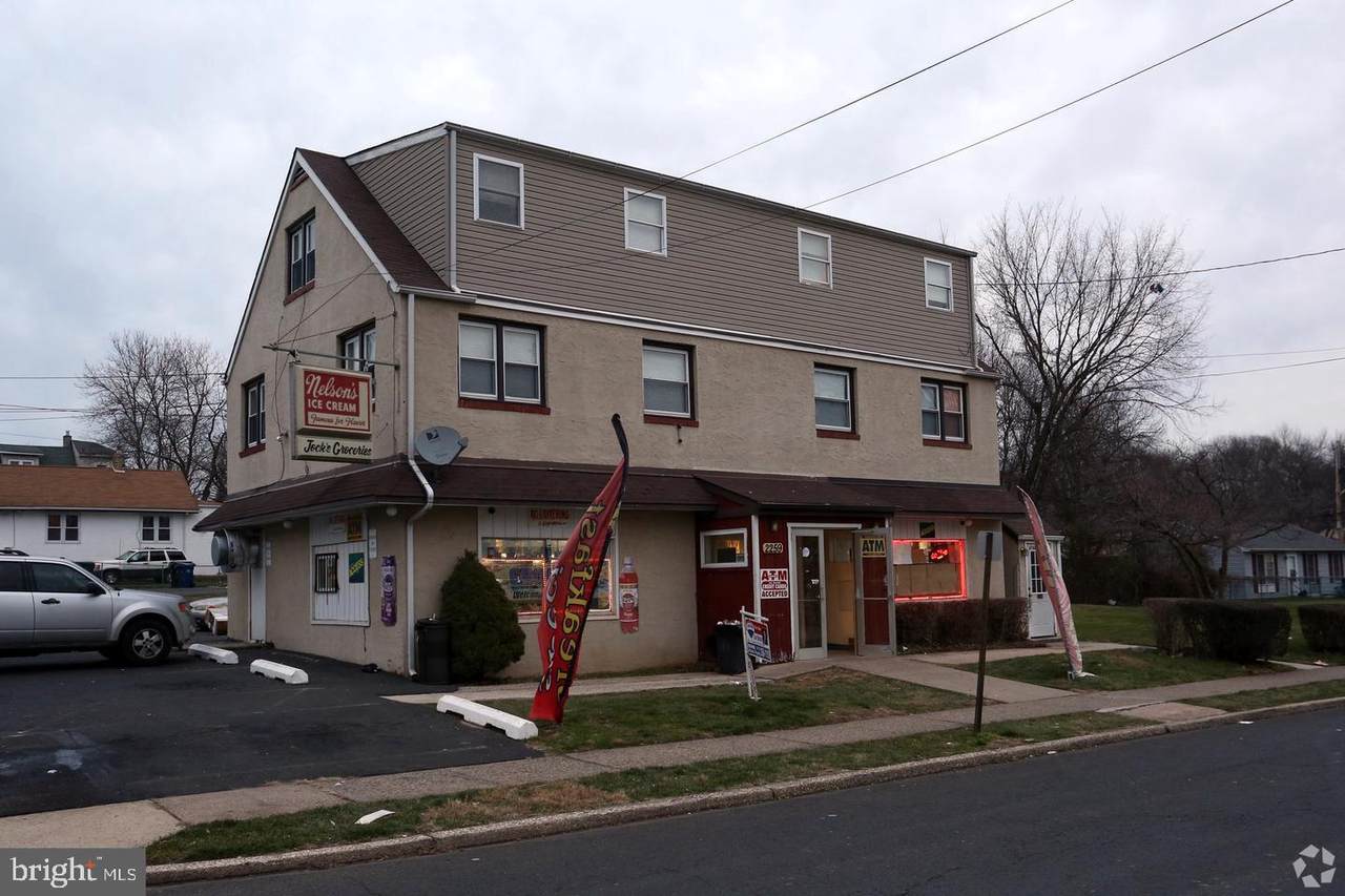 2259 Hamilton Avenue - Photo 1