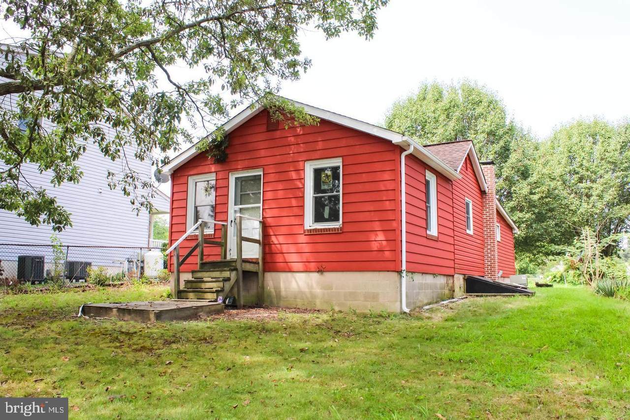1328 Edna Road - Photo 1