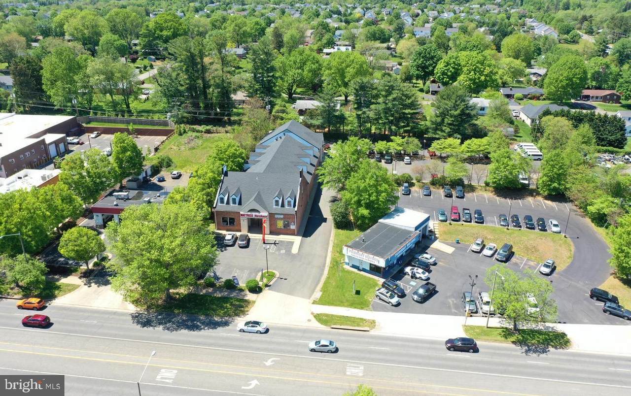 310 Broadview Avenue - Photo 1