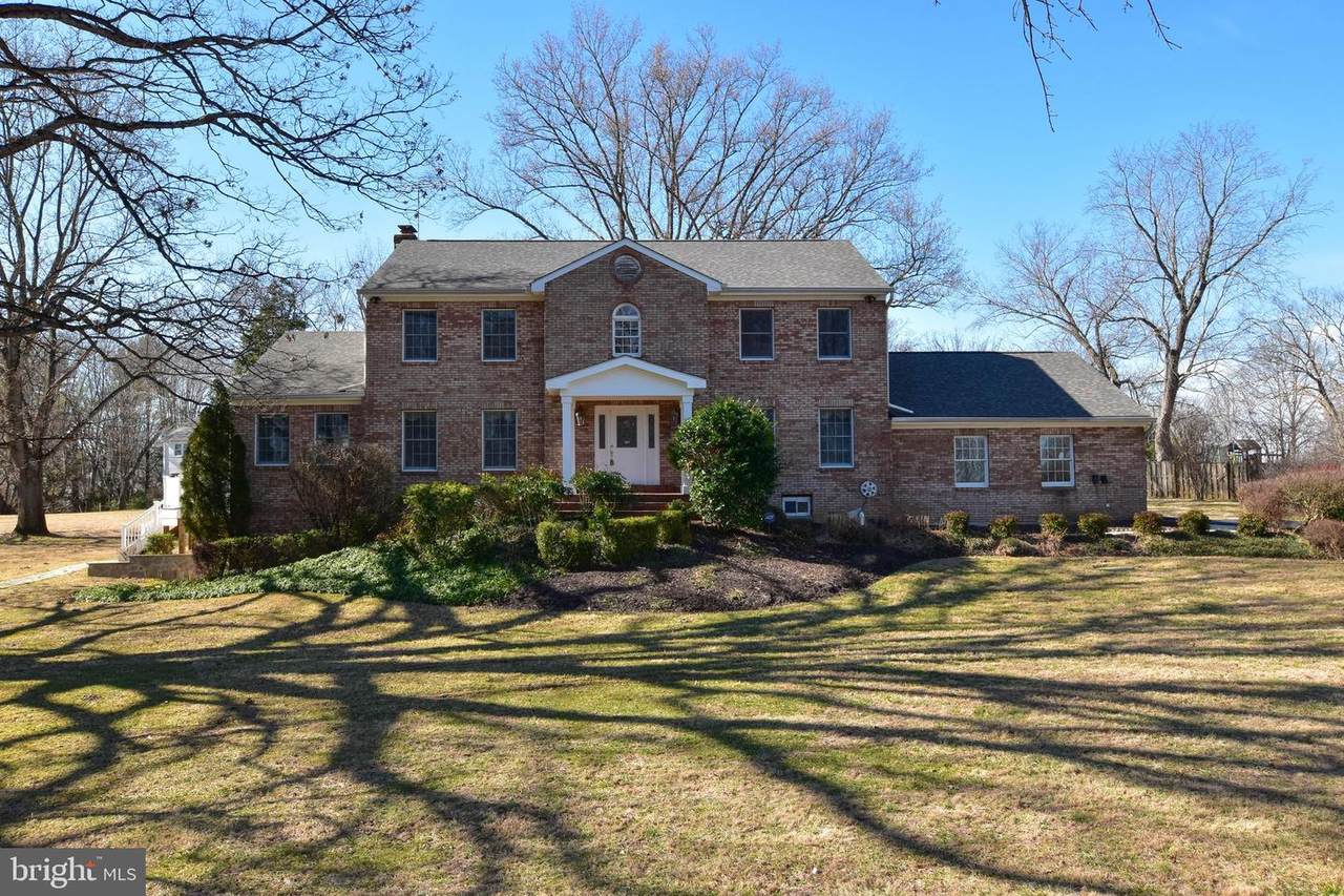 11499 White Oak Court - Photo 1