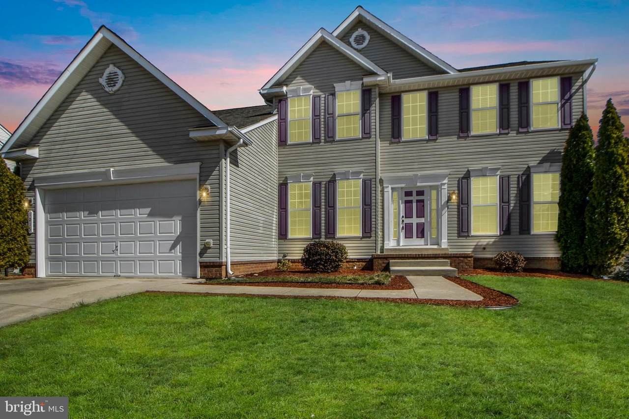 1015 Canterbury Lane - Photo 1