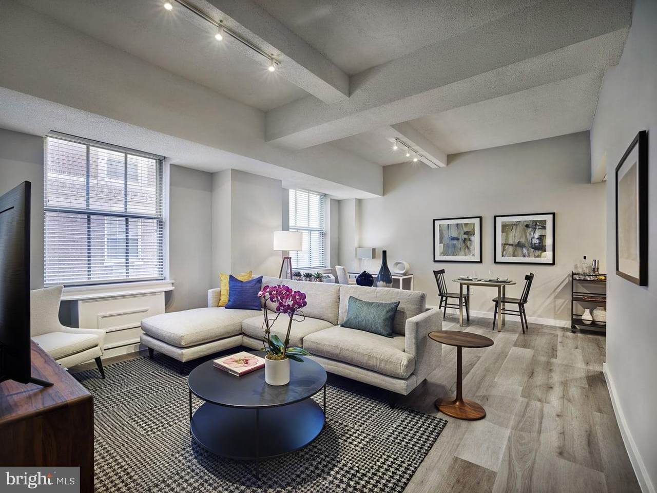 834 Chestnut Street - Photo 1