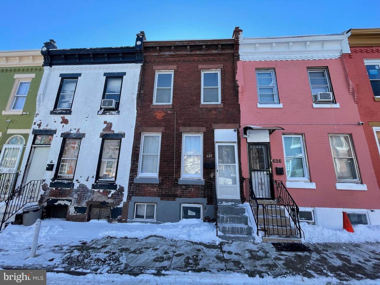628 Lippincott Street - Photo 1