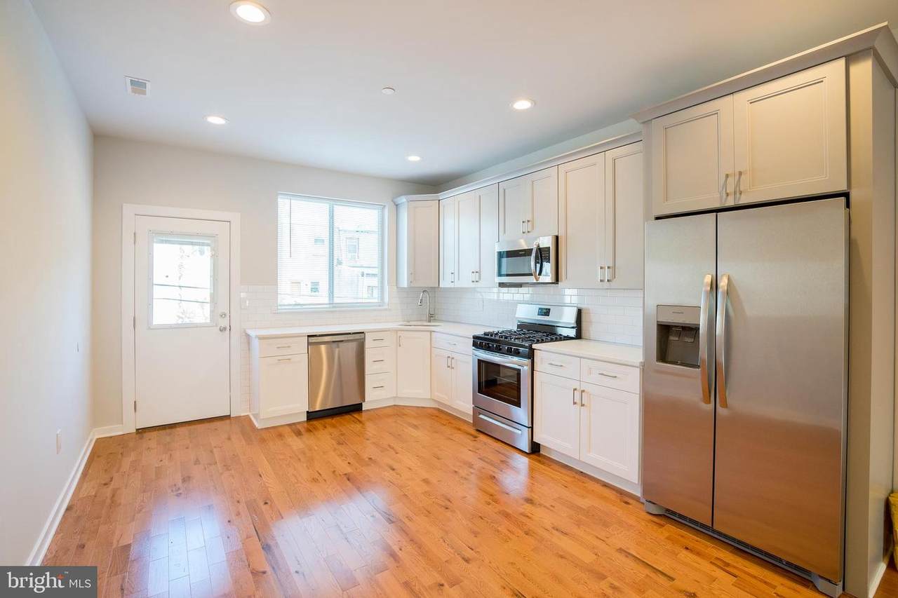 3821 Mount Vernon Street - Photo 1