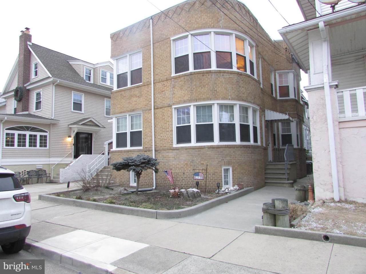 21 Baton Rouge Avenue - Photo 1