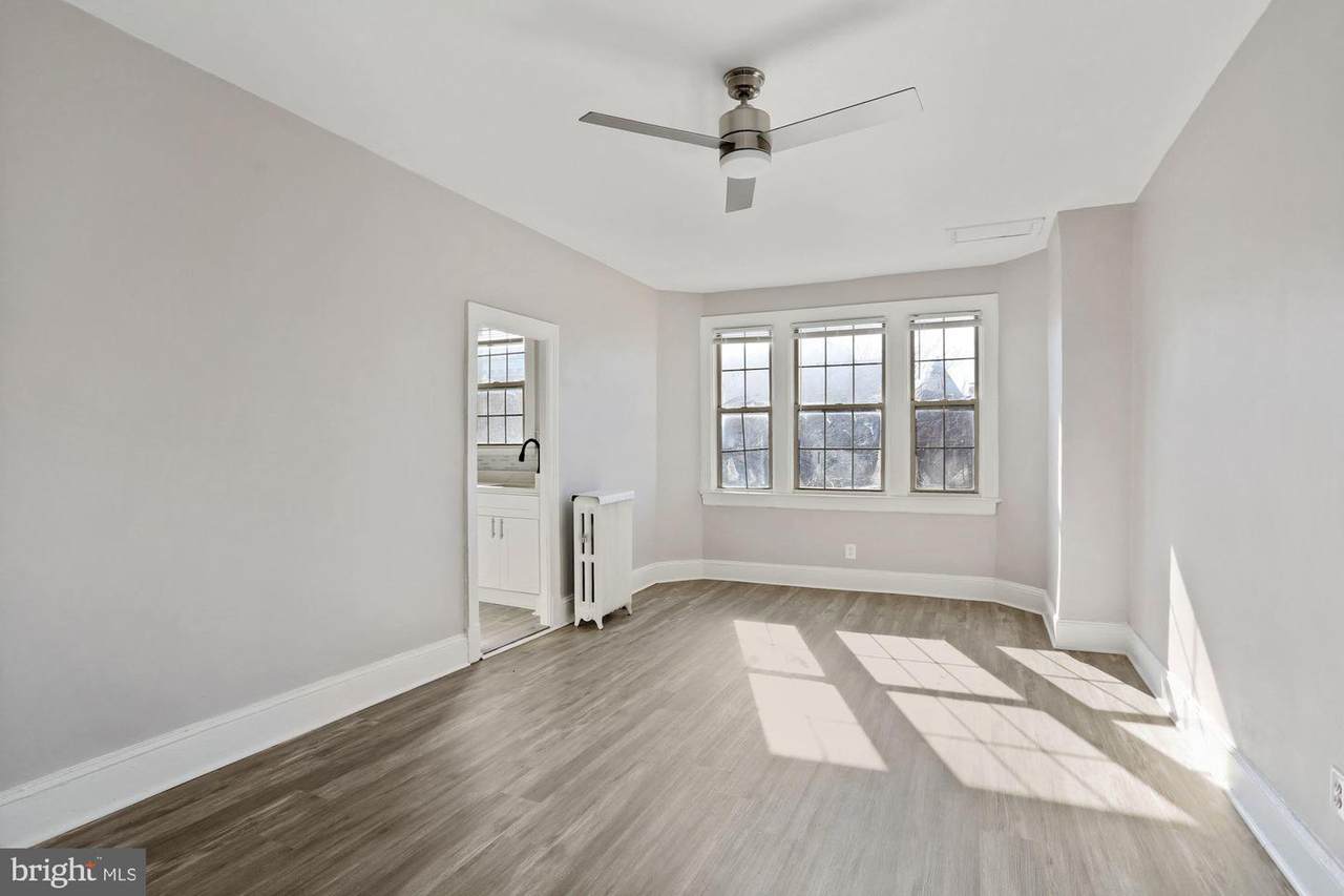 1441 Harvard Street - Photo 1