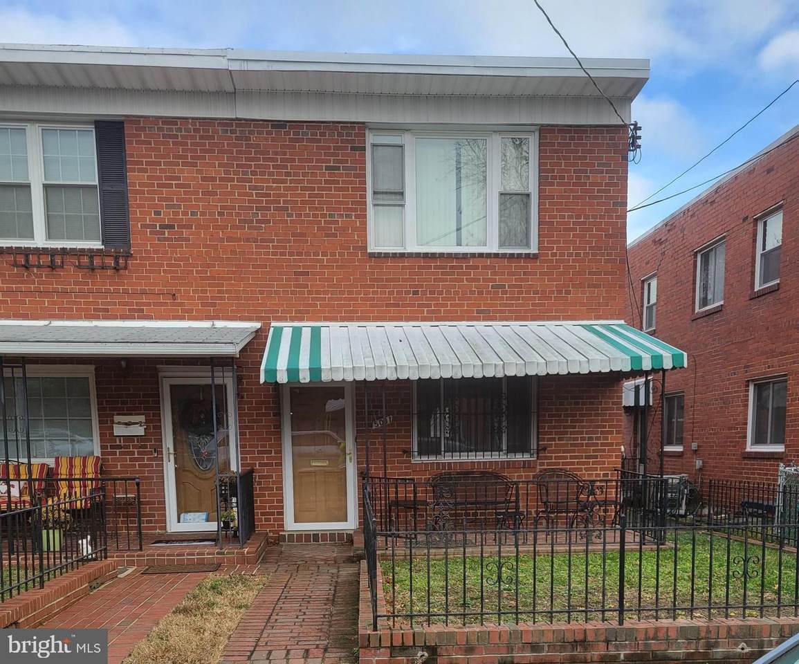 5031 13TH Street - Photo 1