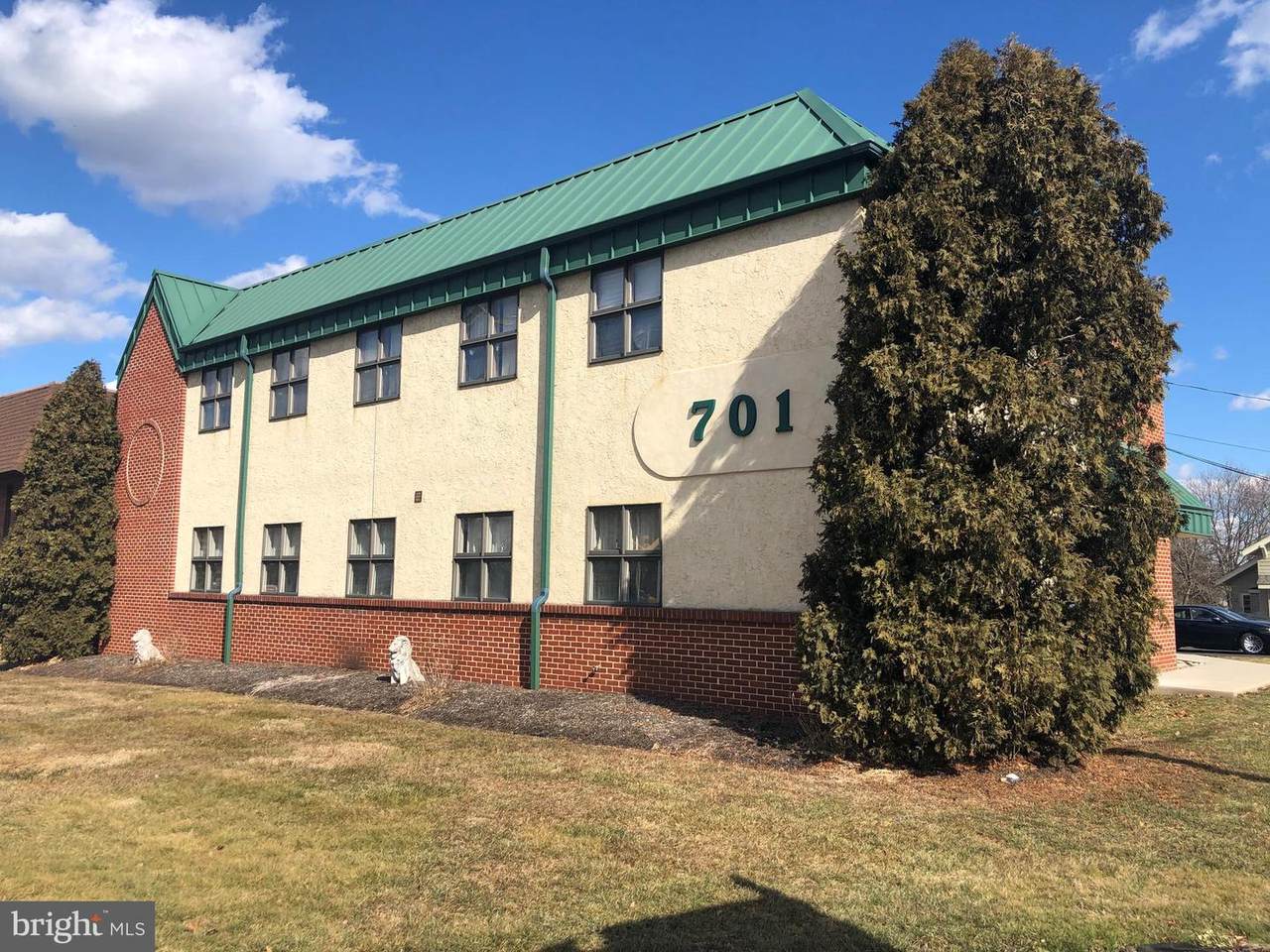 701 Easton Road - Photo 1