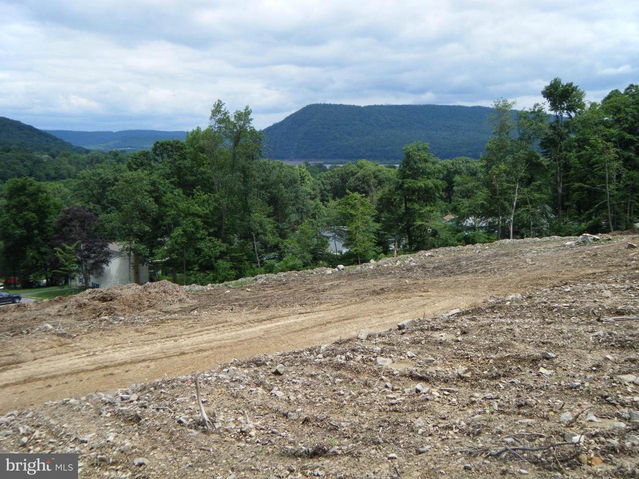 196 West Stewart Court - Photo 1