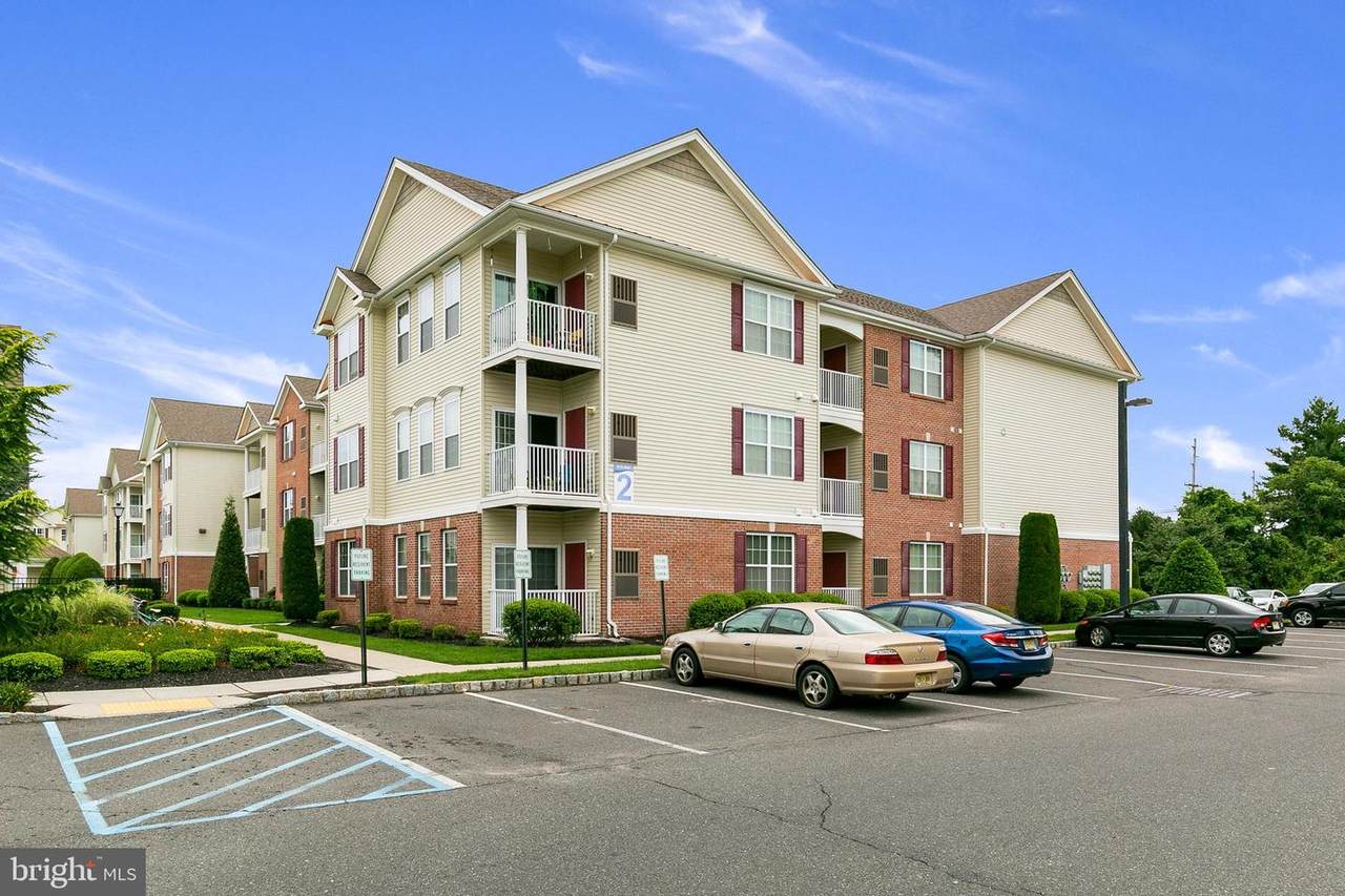 198 Camelot Court - Photo 1