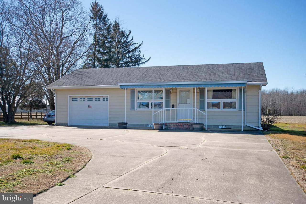 11586 Dupont Highway - Photo 1