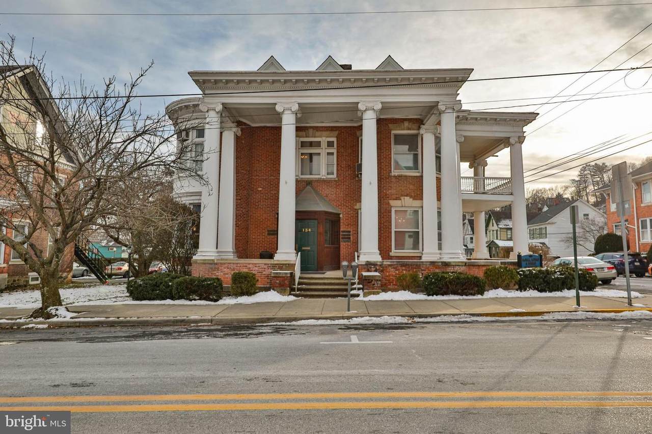 134 Broadway - Photo 1
