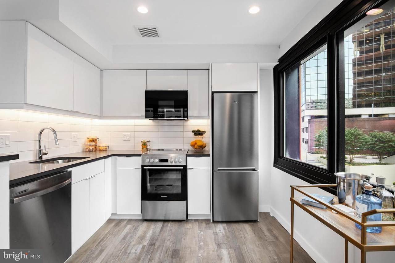 700 Roeder Rd. - Photo 1