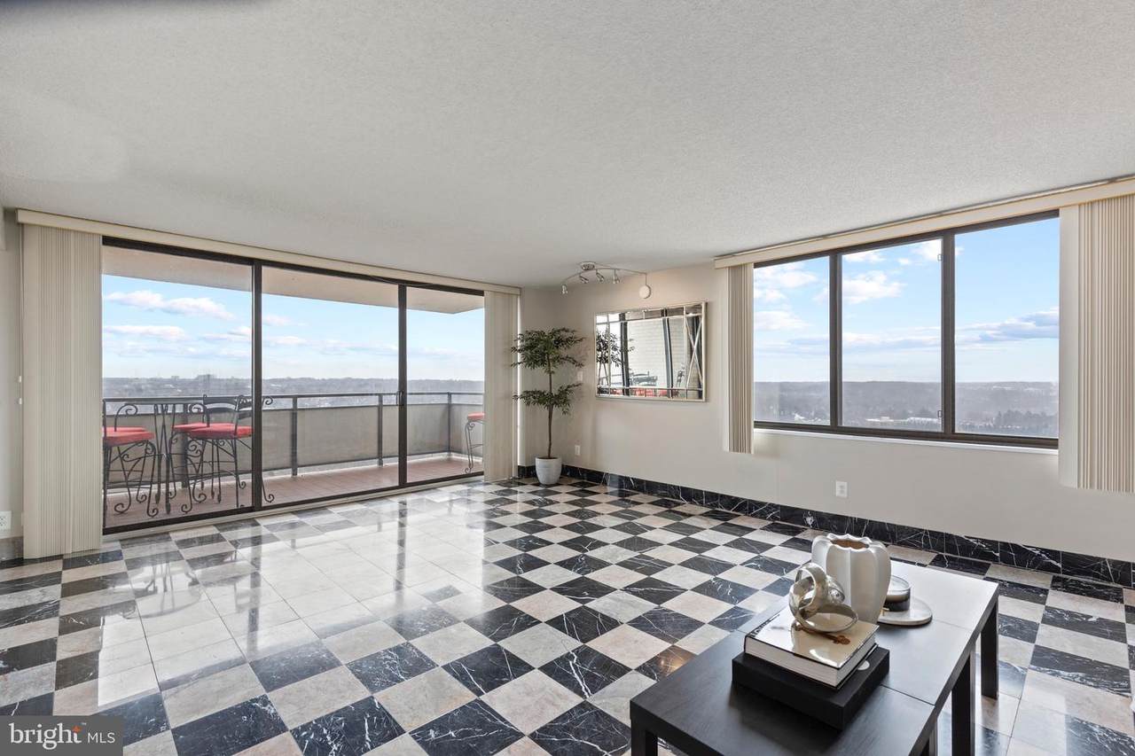 5225 Pooks Hill Road - Photo 1