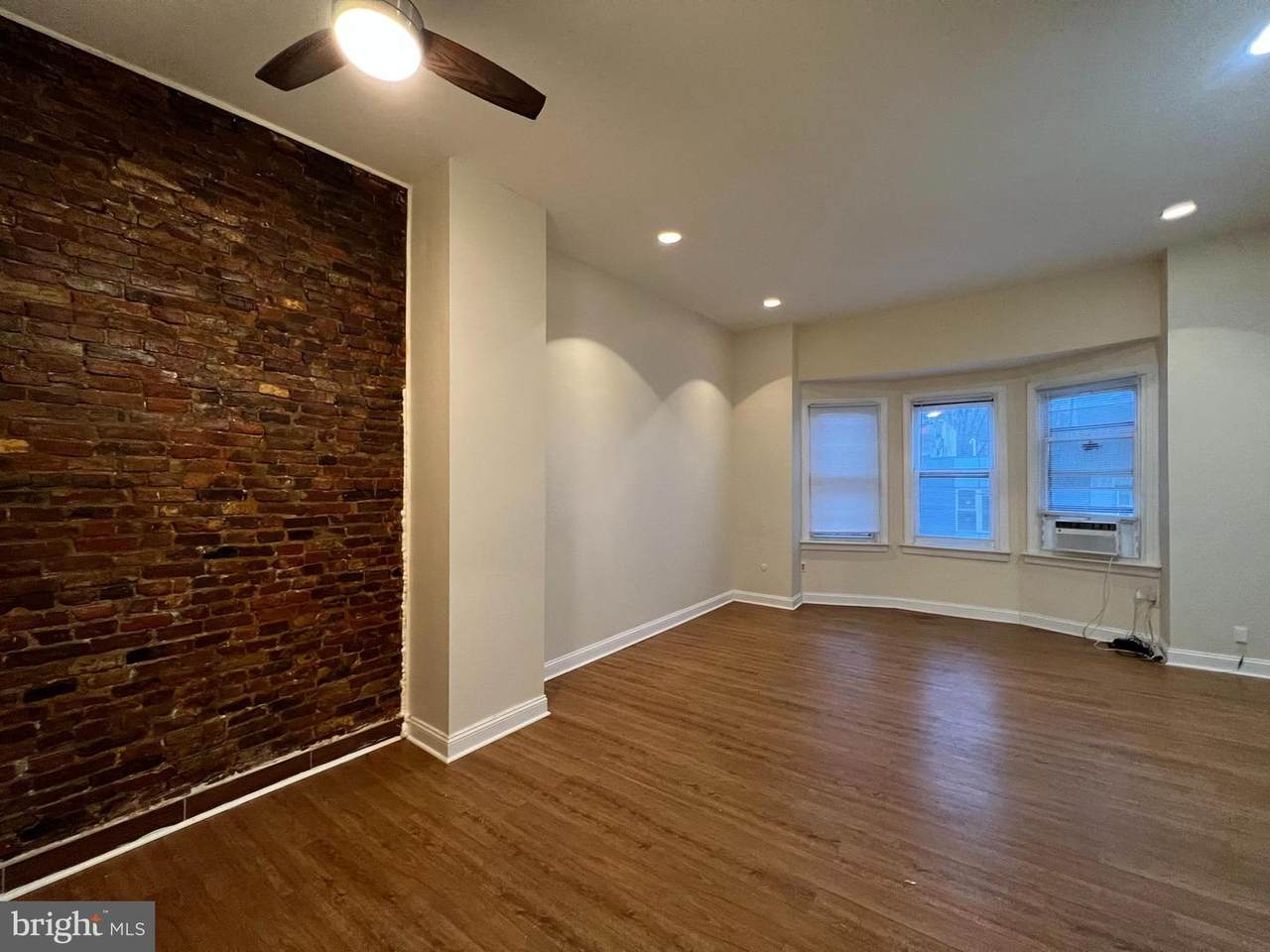 618 South Street - Photo 1