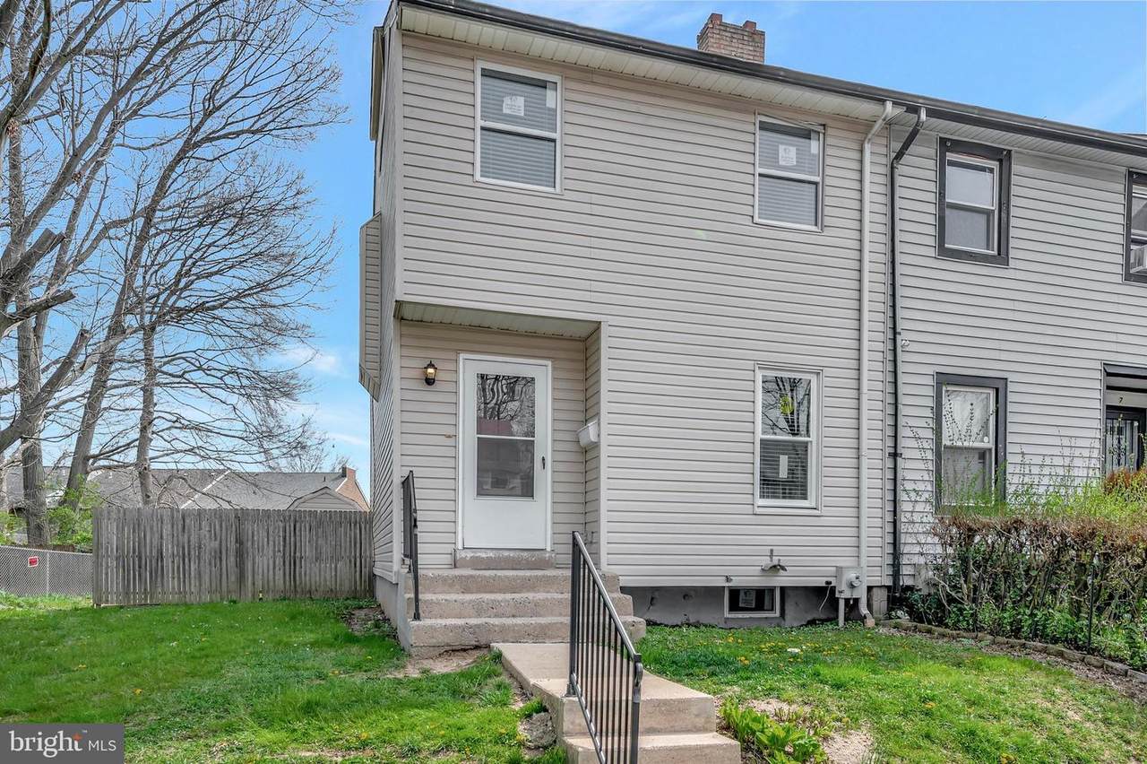 8 Darien Court - Photo 1