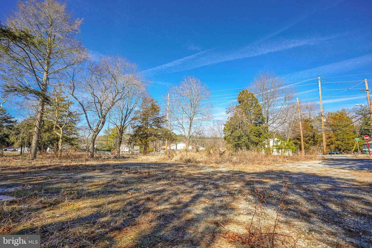 1160 Jarvis Road - Photo 1