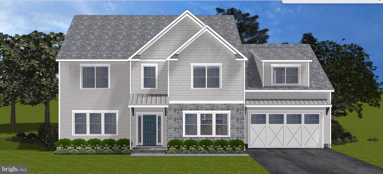 105 Severn Avenue - Photo 1