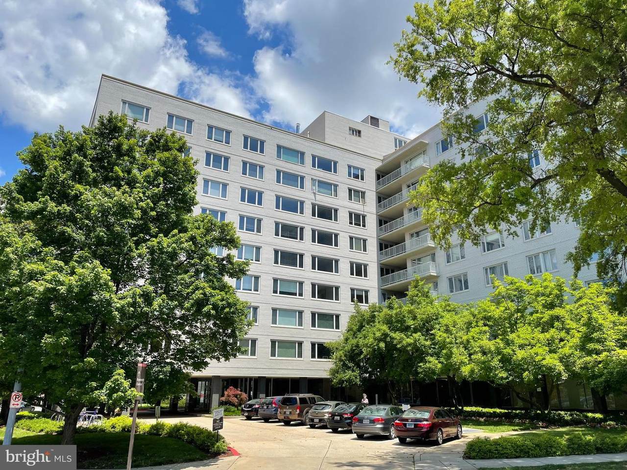 2475 Virginia Avenue - Photo 1