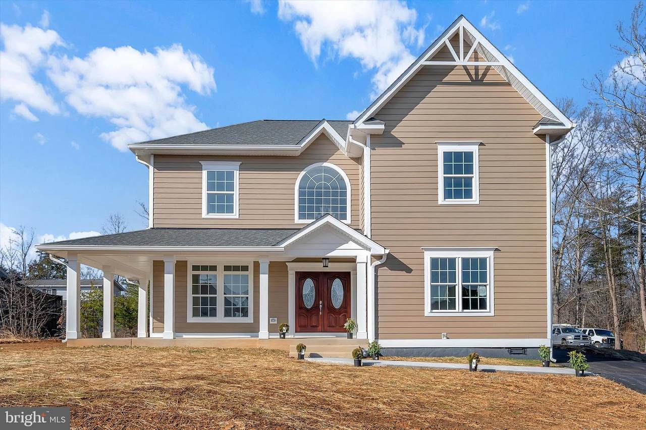 1405 Garrisonville Road - Photo 1