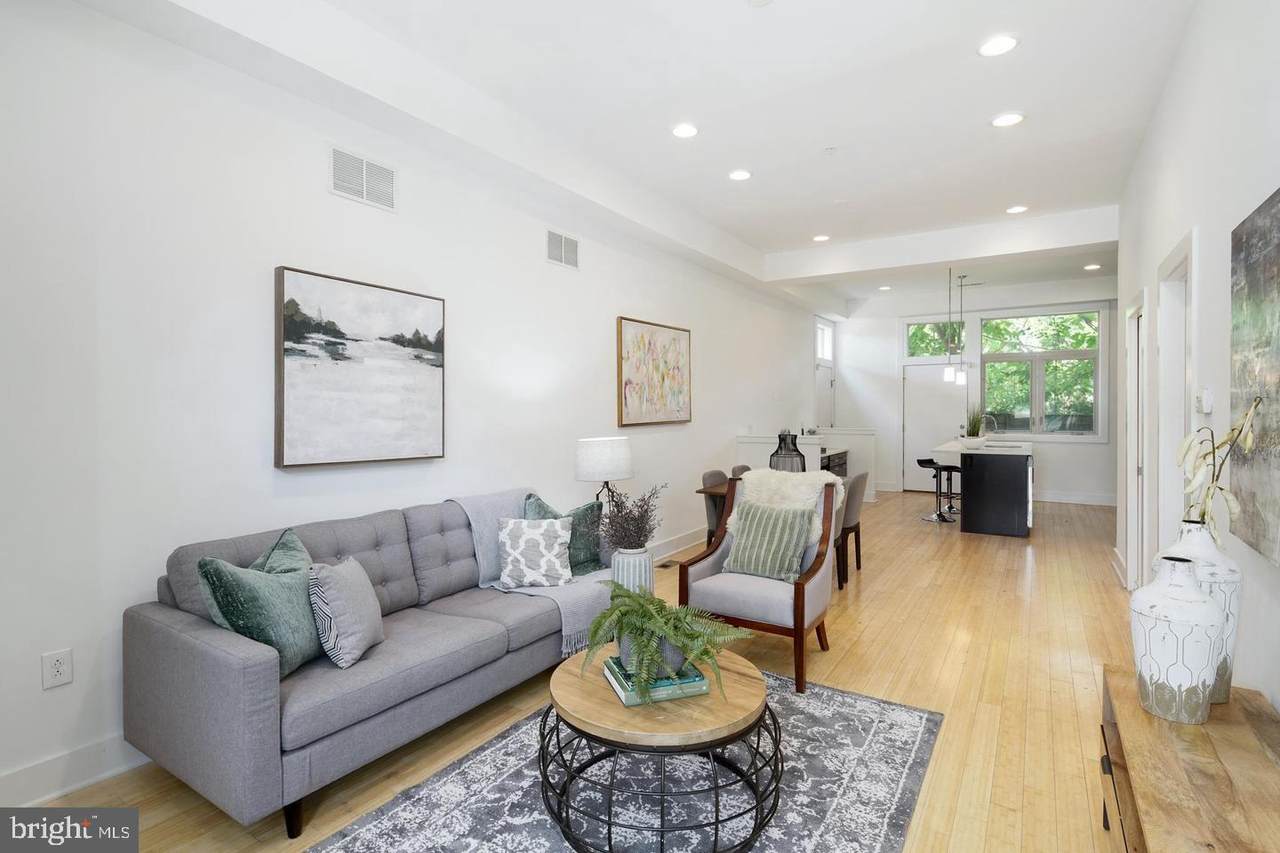 412 Front Street - Photo 1