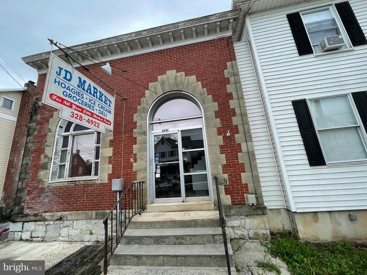 4591 Lemar Rd - Photo 1