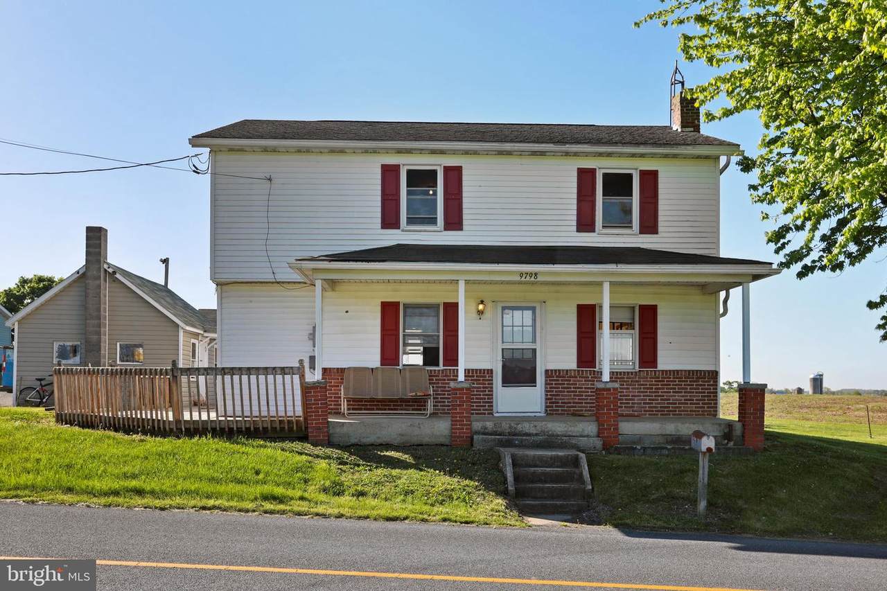 9798 Harrytown Road - Photo 1