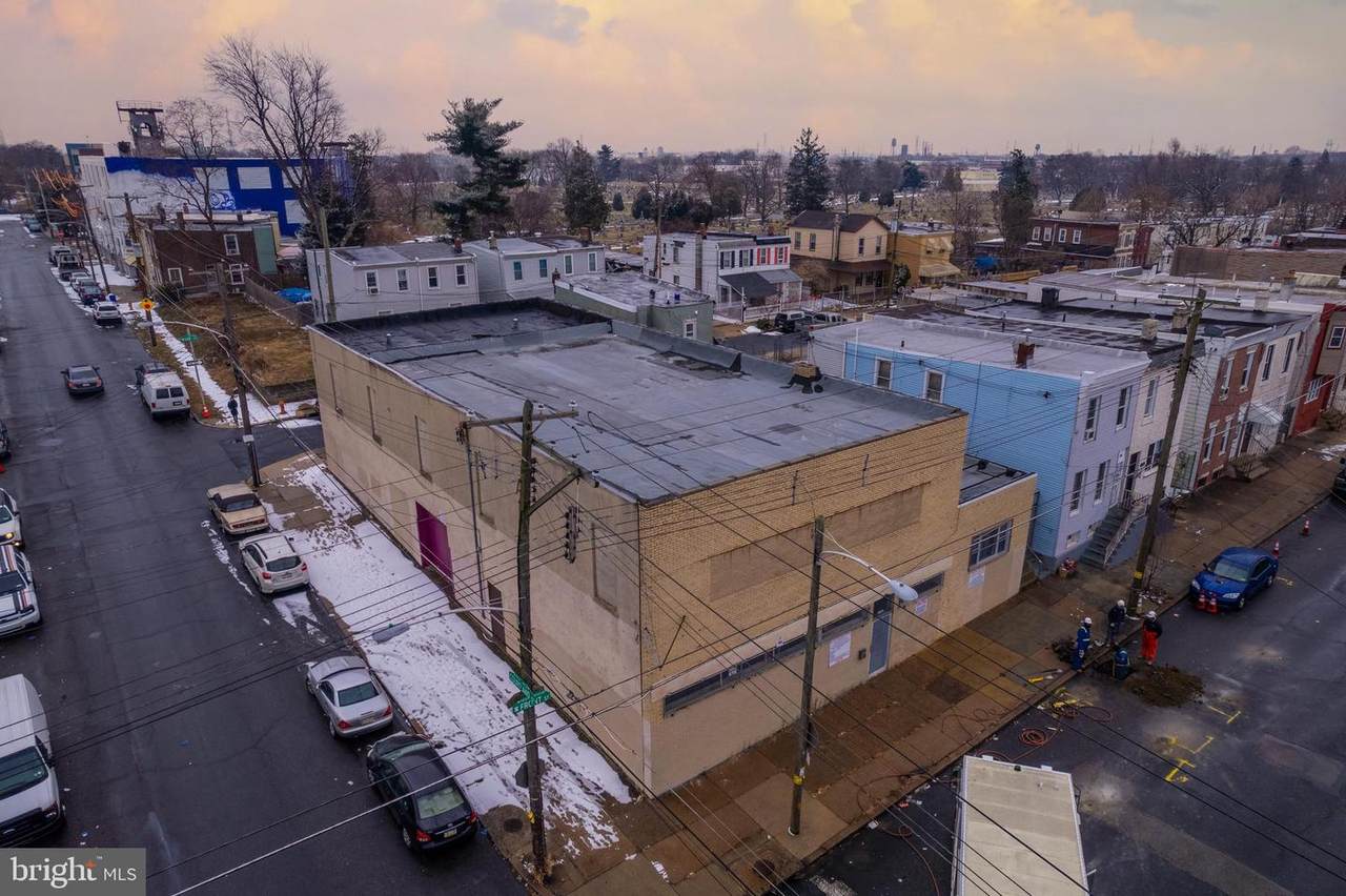 4545-4547 Front Street - Photo 1