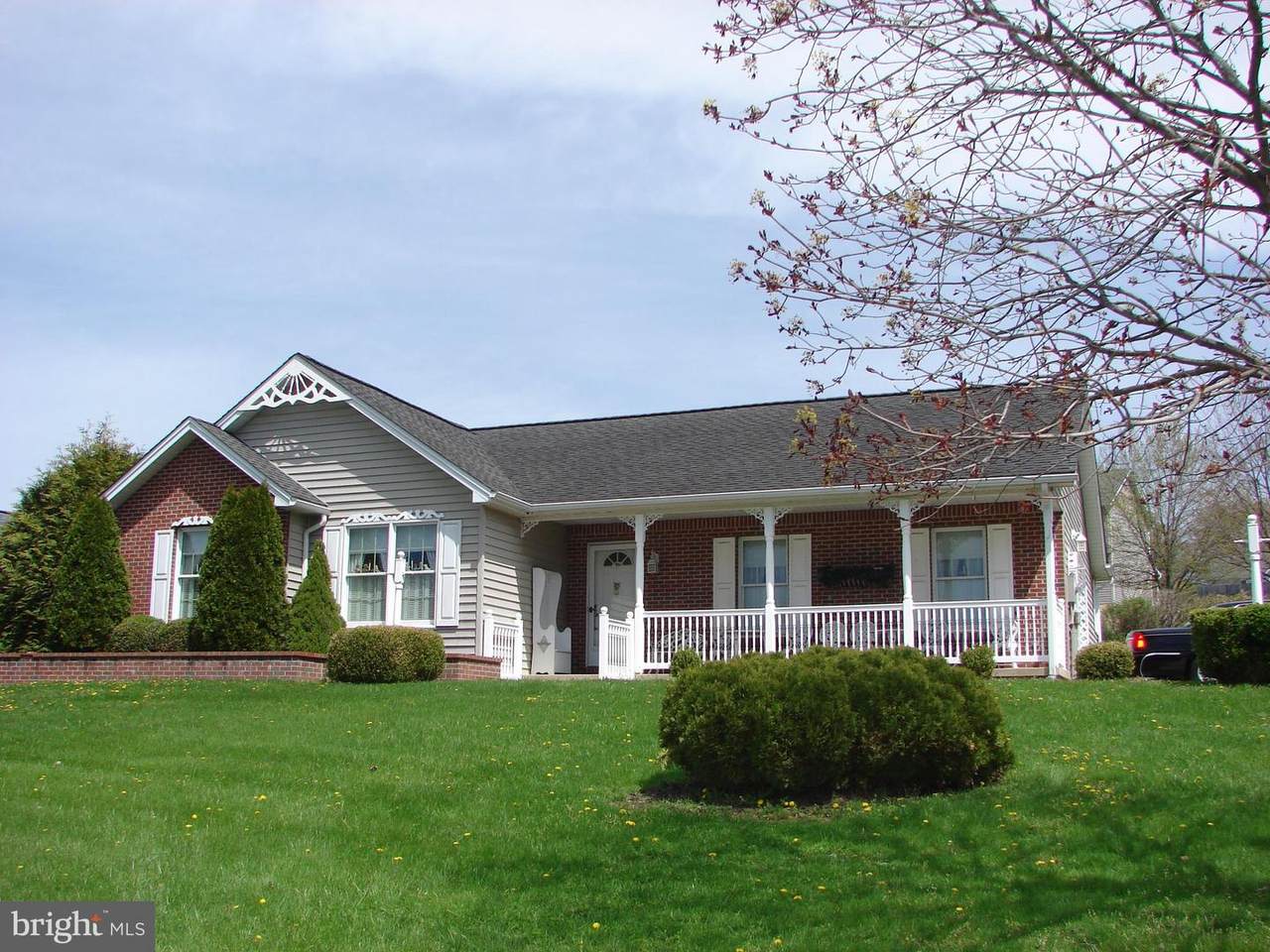 2798 Graybill Court - Photo 1