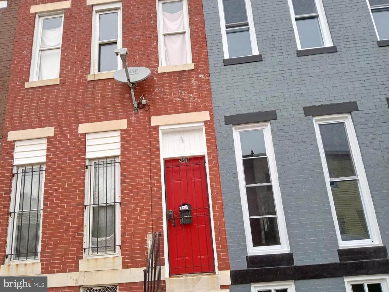 2568 Fairmount Avenue - Photo 1