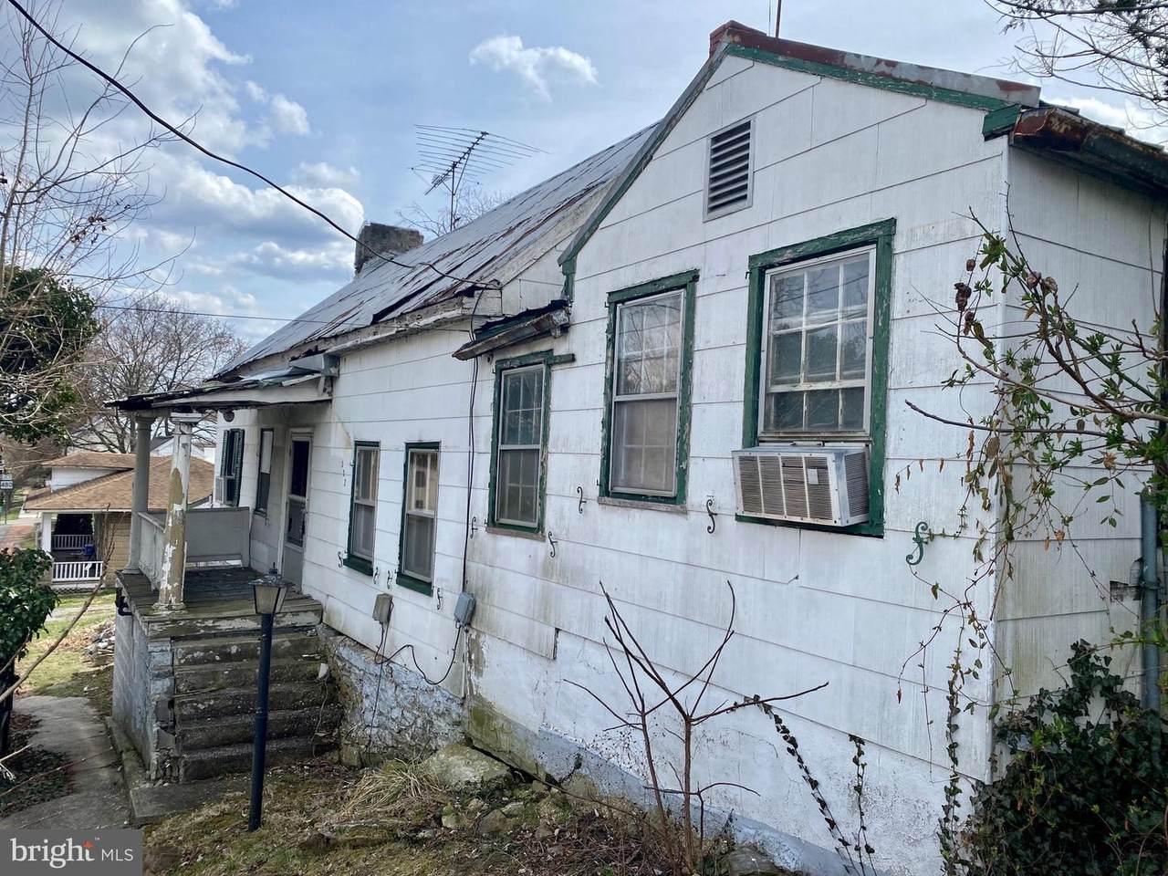 332 German Street - Photo 1