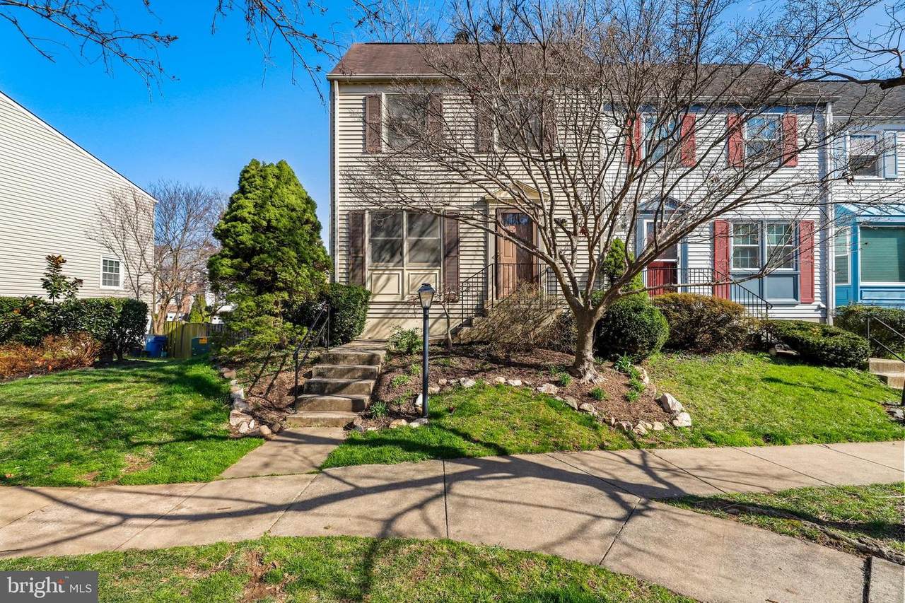 2956 Oakleigh Lane - Photo 1