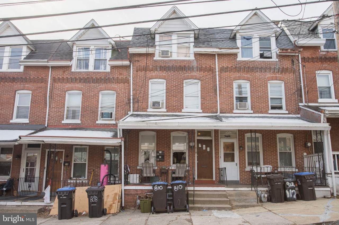 810 Elm Street - Photo 1