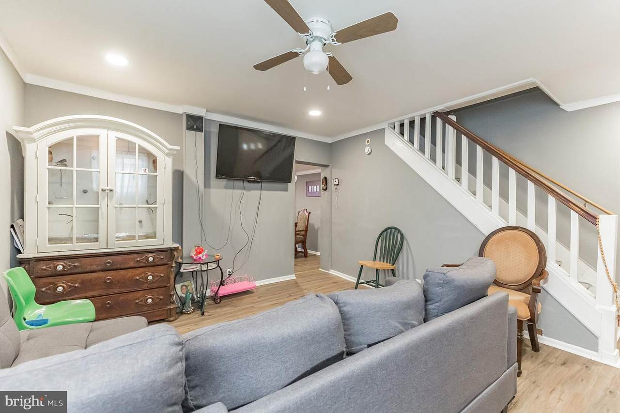 54 Upland Avenue - Photo 1