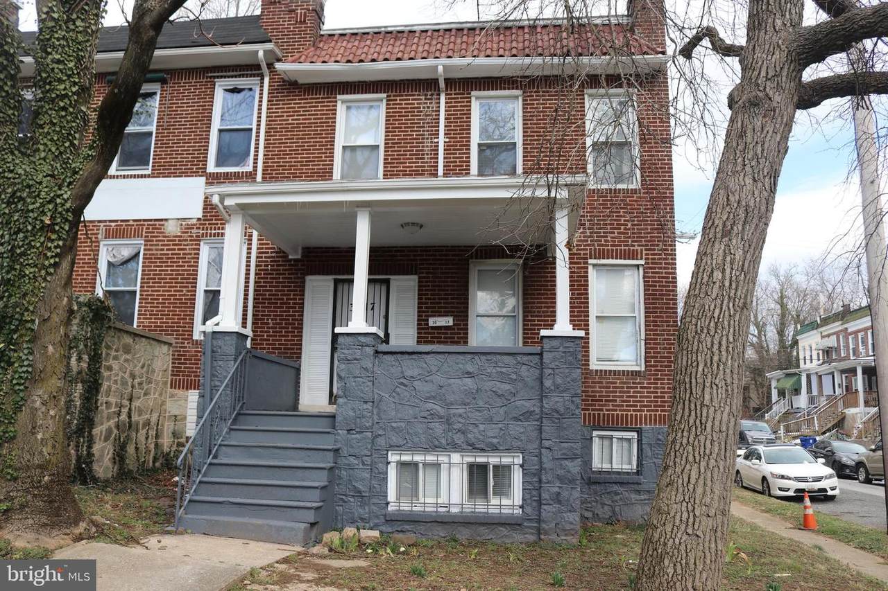 3017 Wolcott Avenue - Photo 1