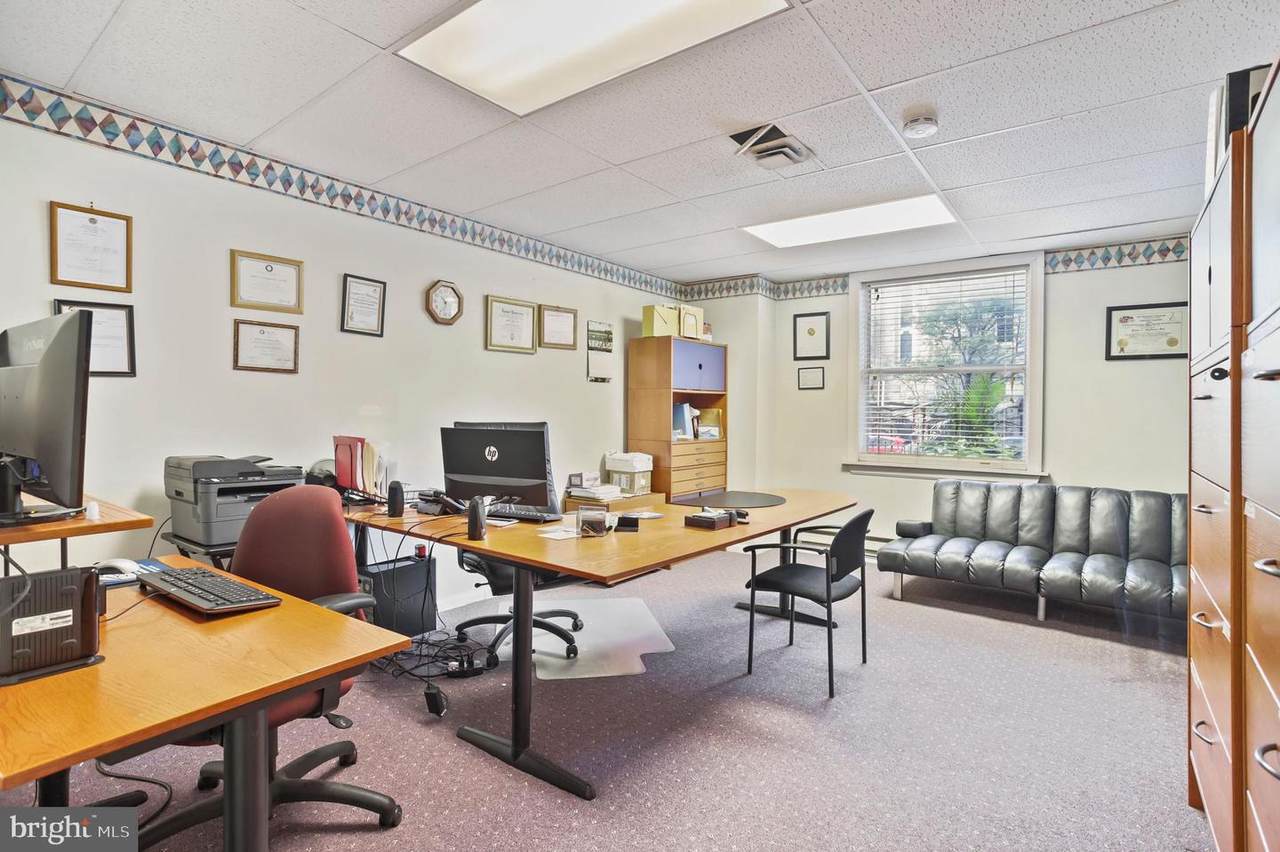 1101 Saint Paul Street - Photo 1