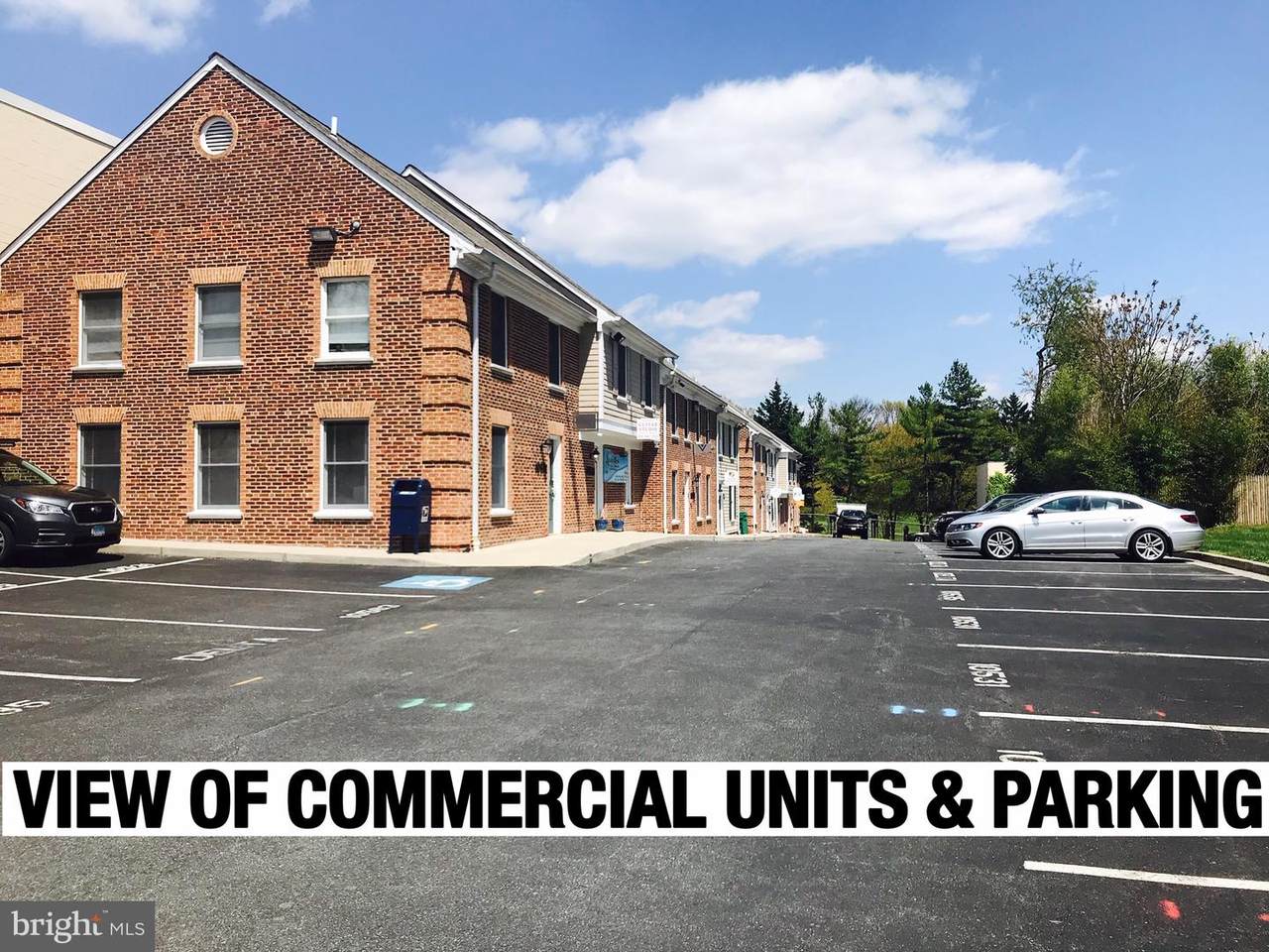 10555 Metropolitan Avenue - Photo 1