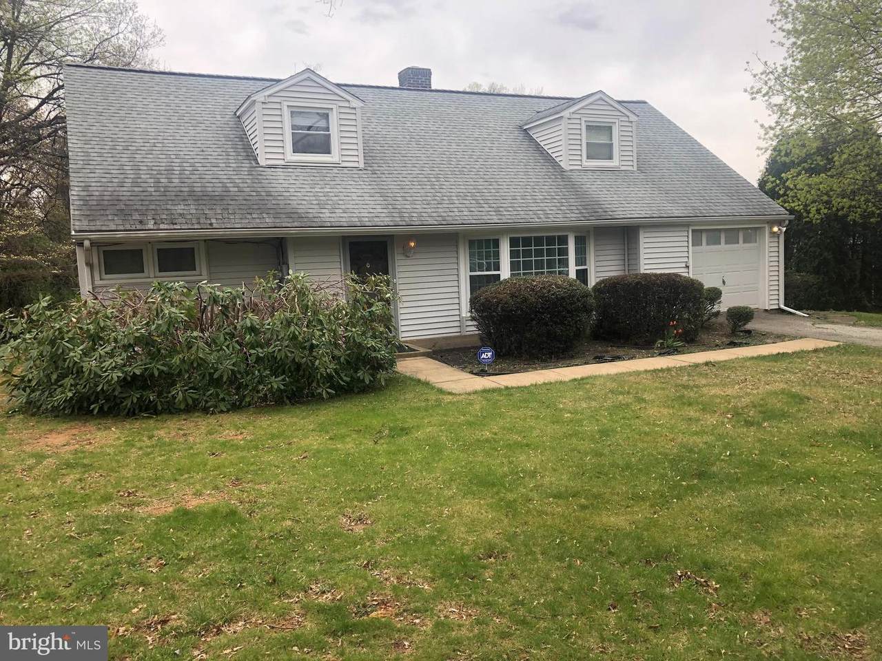 2215 Naamans Road - Photo 1