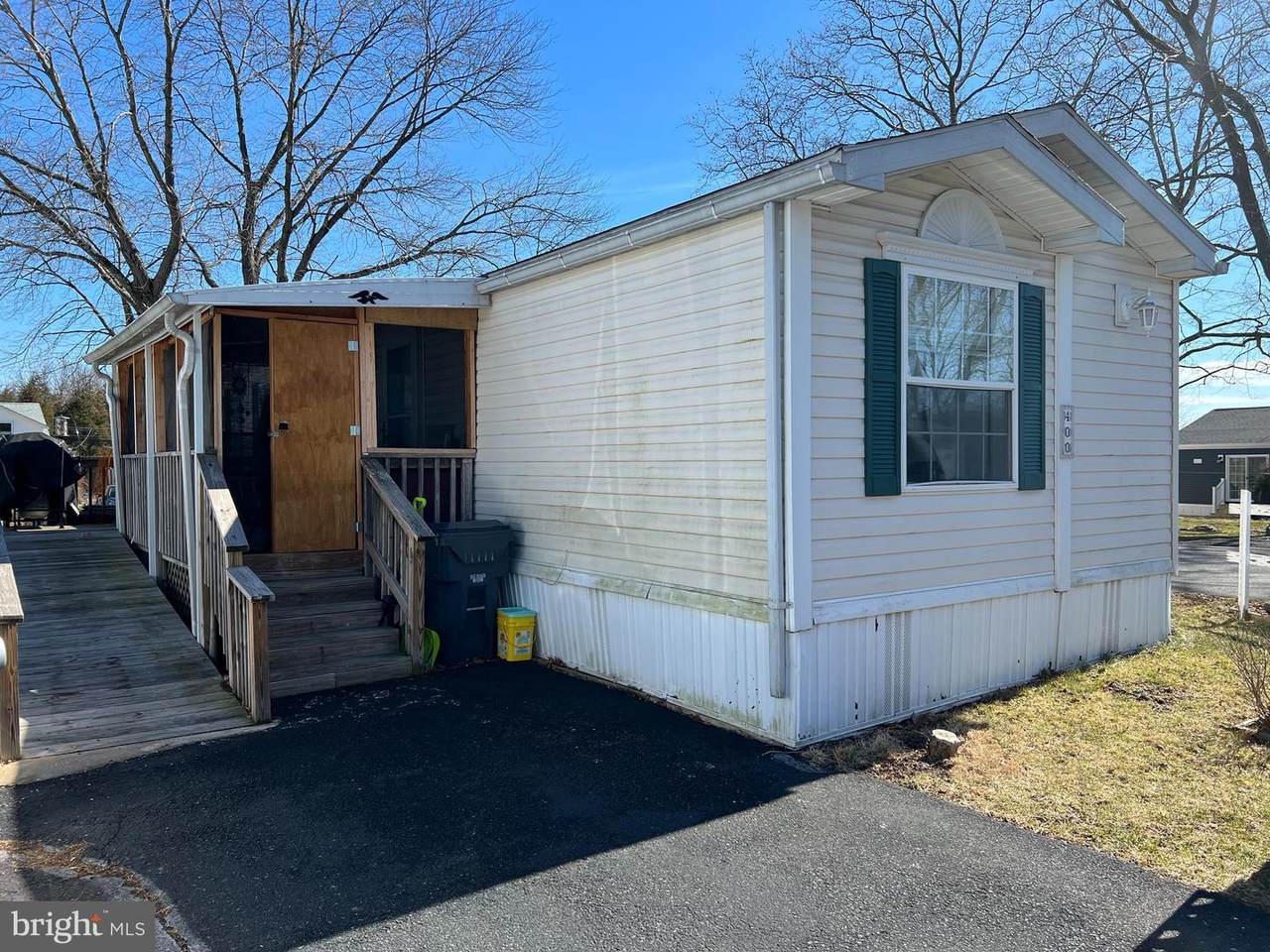 400 Oak Drive - Photo 1