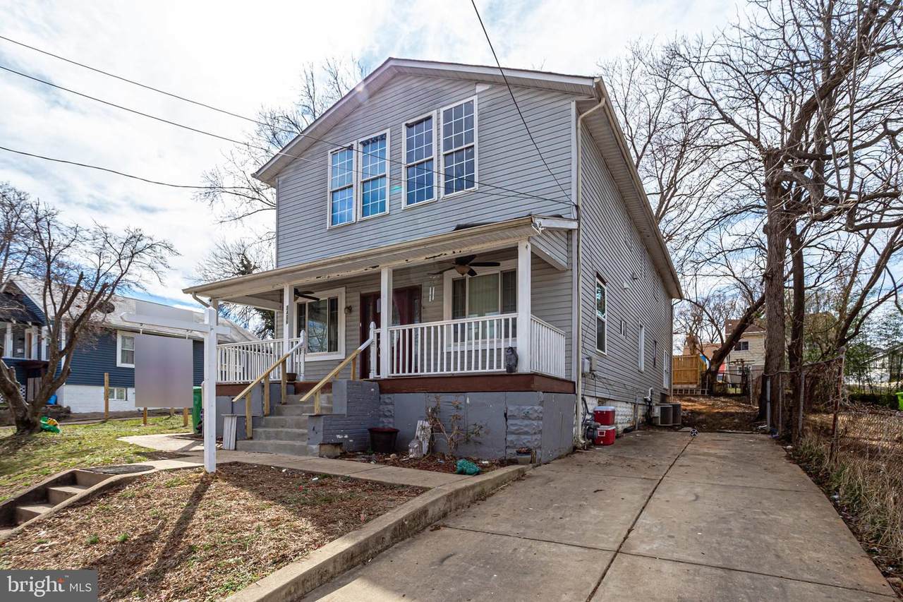 3406 41ST Avenue - Photo 1