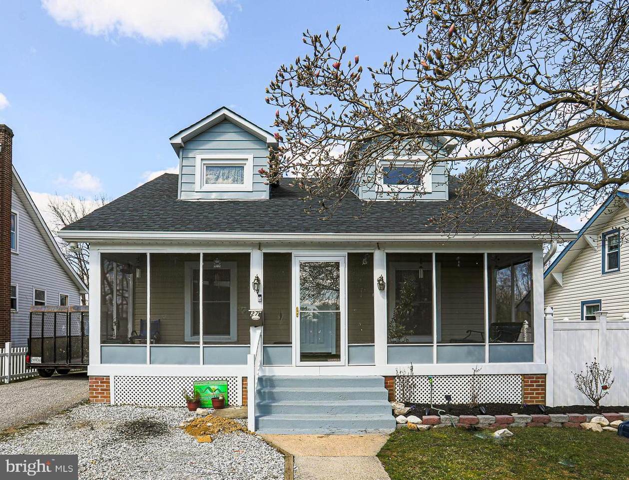 27 Chatsworth Ave - Photo 1