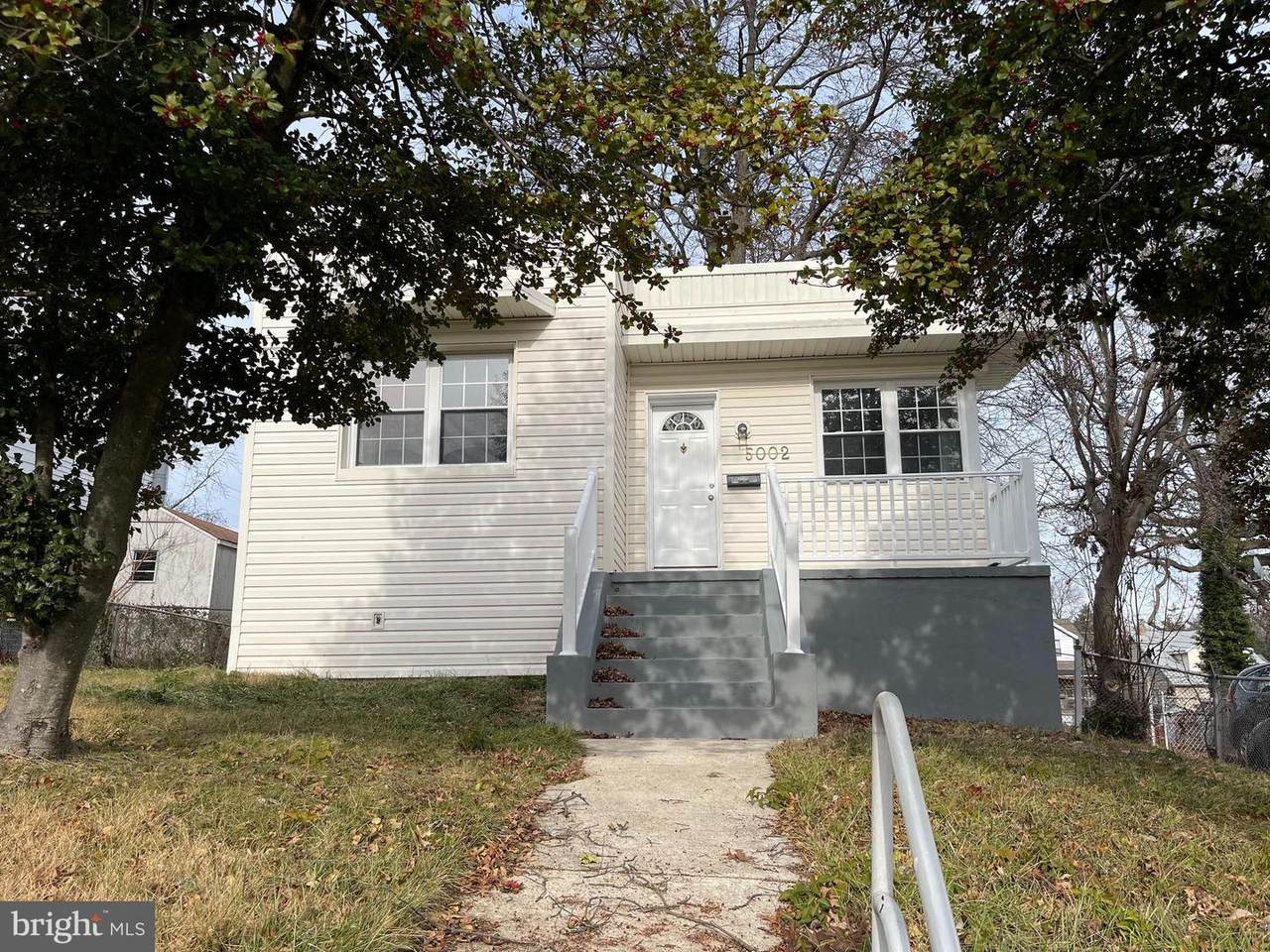 5002 Ardmore Way - Photo 1