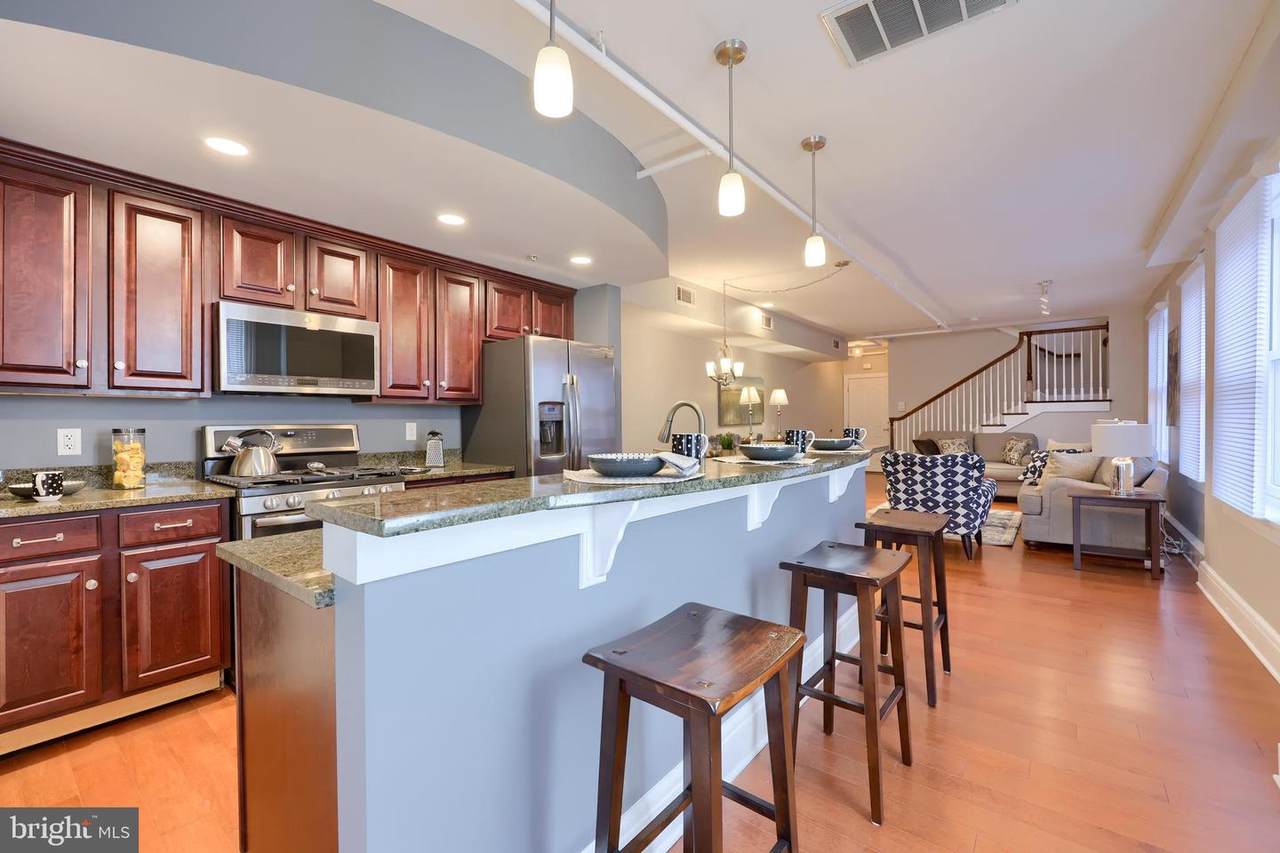145 King Street - Photo 1